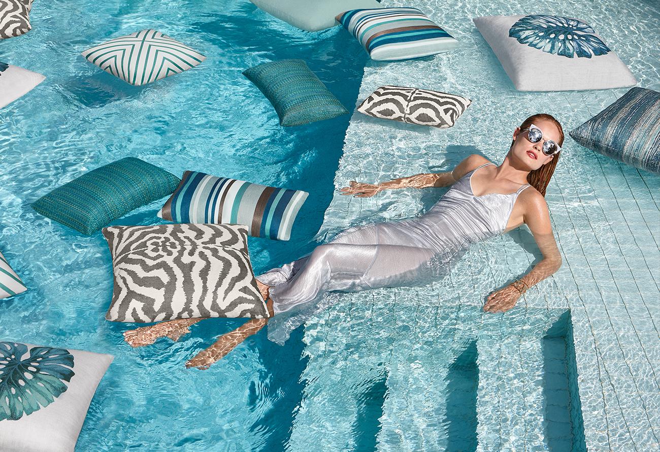 ELAINE SMITH DEBUTS NEW 2018 CATALOG